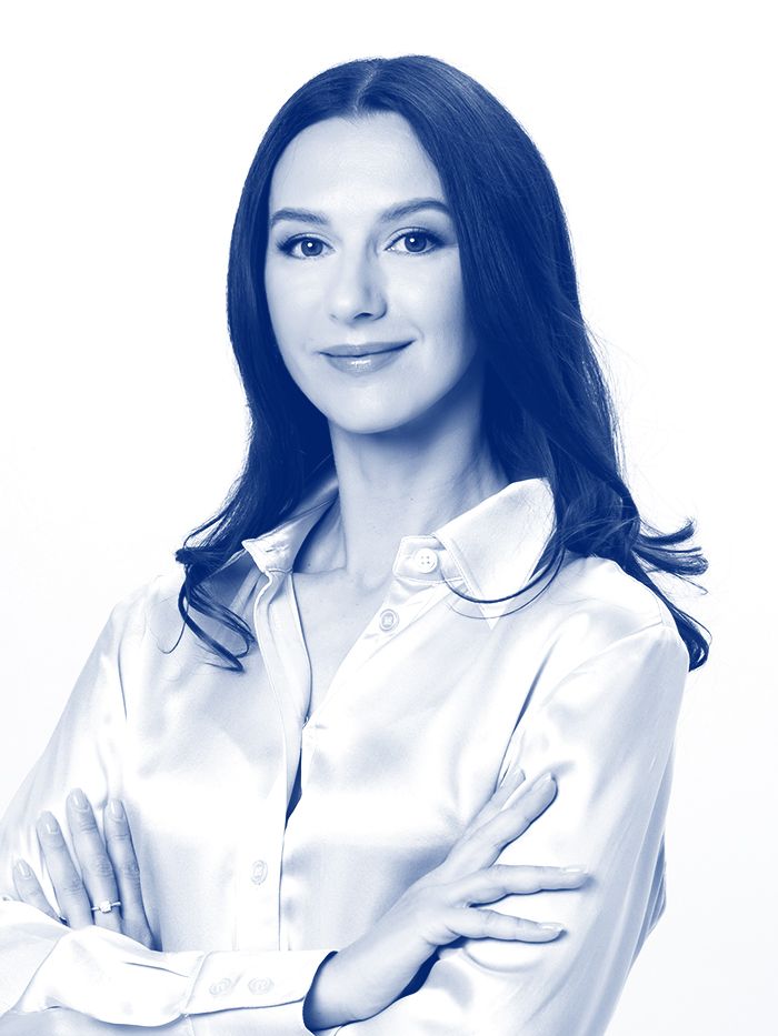 Elena Tomson